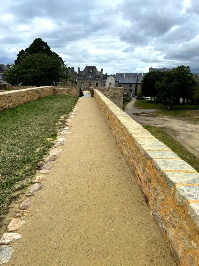 remparts chemin ronde 2